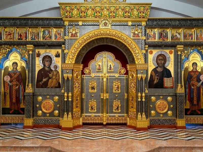 Iconostasis.png